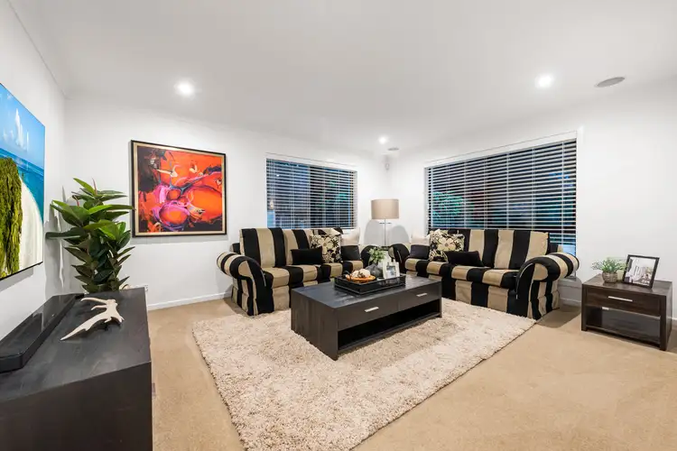Fifth view of Homely house listing, 7 Highbury Close, Carindale QLD 4152