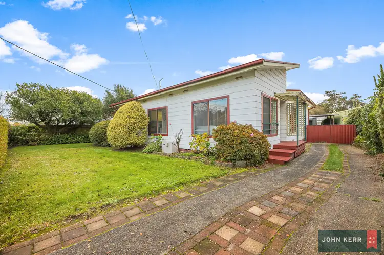 70 Hennessey Street, Moe VIC 3825