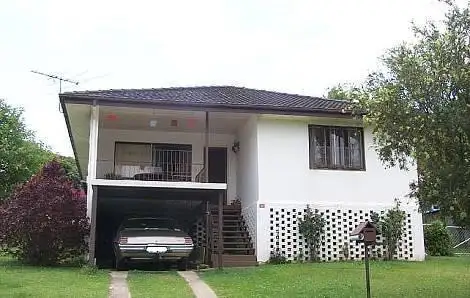 32 Pelican Street