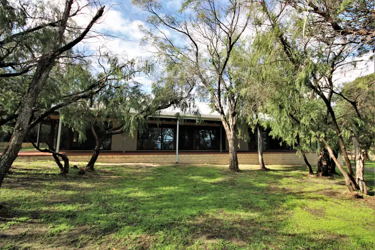 Fifth view of Homely house listing, 33 Roberts Road, Leschenault WA 6233