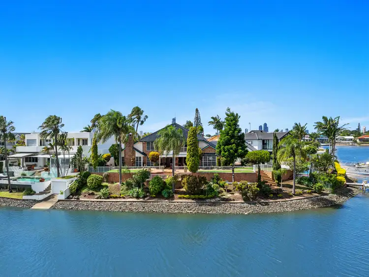 4 Claymore Crescent, Sorrento QLD 4217