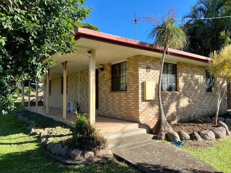 17 Wallis, Kilcoy QLD 4515