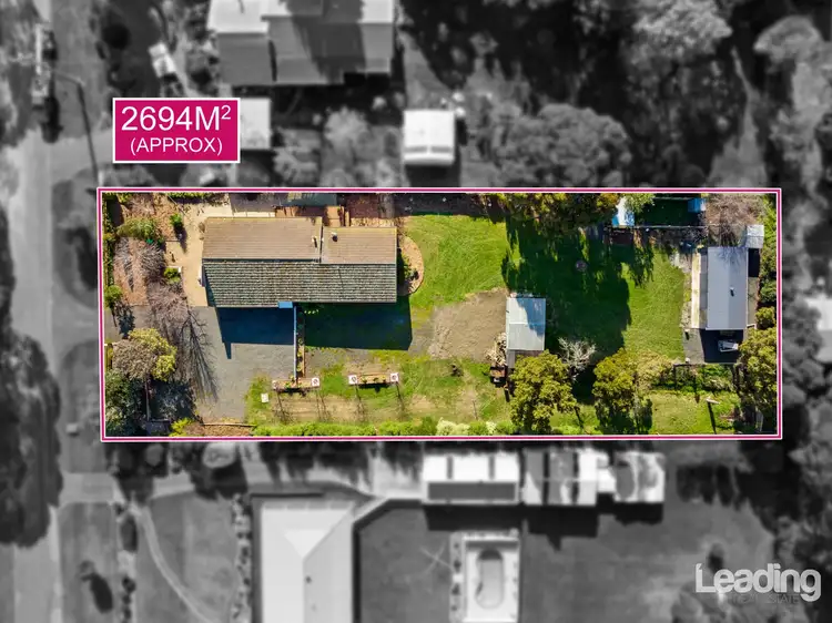 31 Metcalfe Drive, Romsey VIC 3434