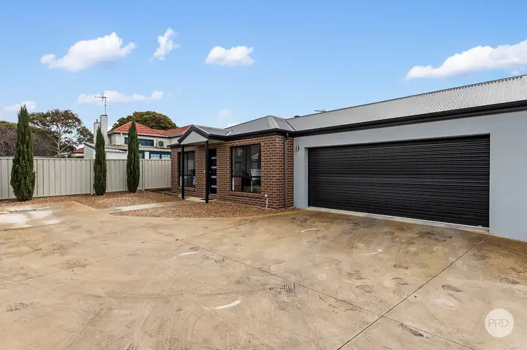 Second view of Homely house listing, 5/11 Semmens Street, Long Gully VIC 3550