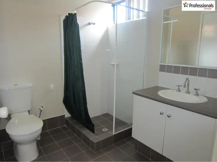 Fifth view of Homely unit listing, Rms / 150B Hillview Terrace, St James WA 6102
