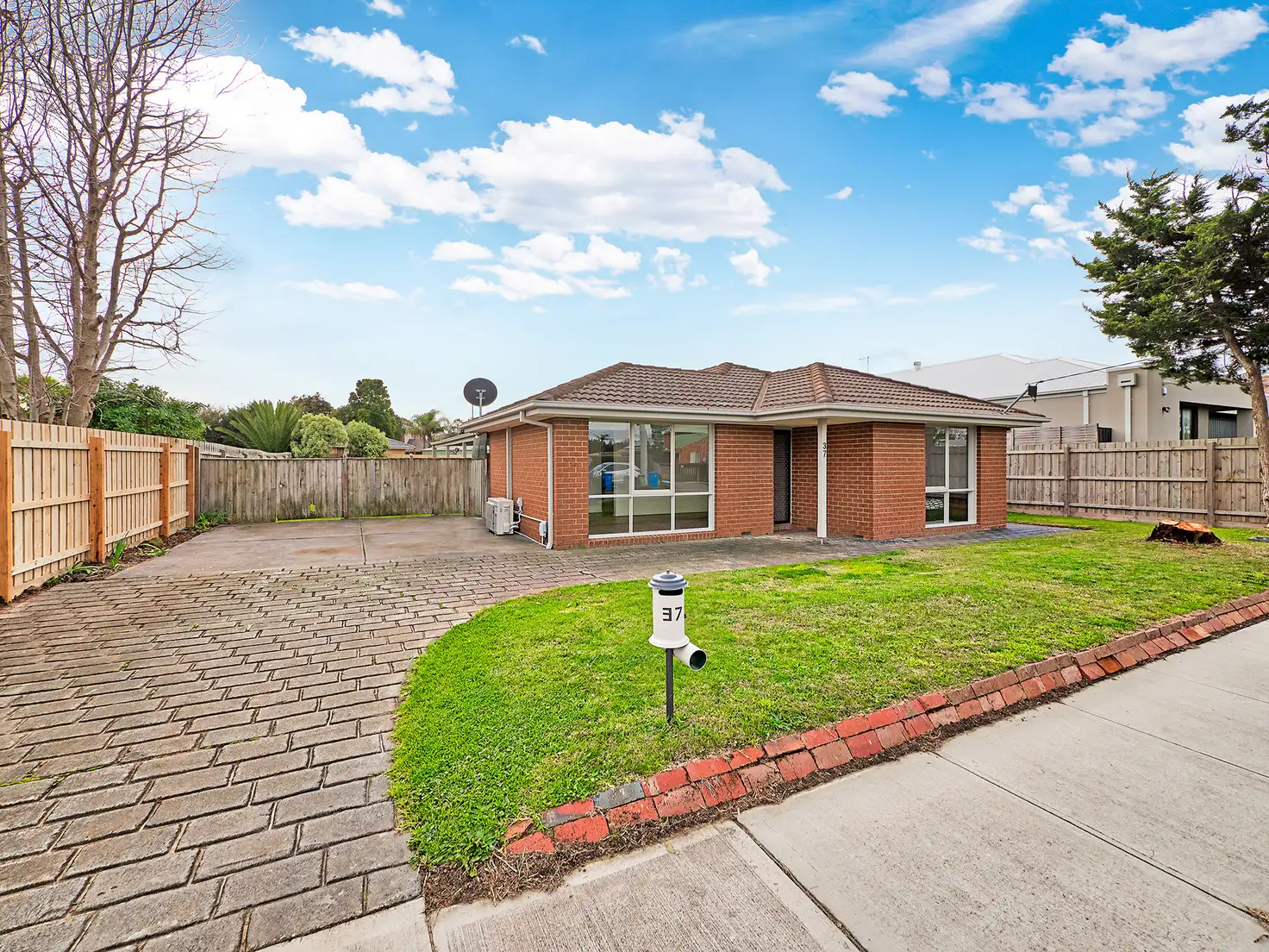Main view of Homely house listing, 37 Huon Park Road, Cranbourne North VIC 3977