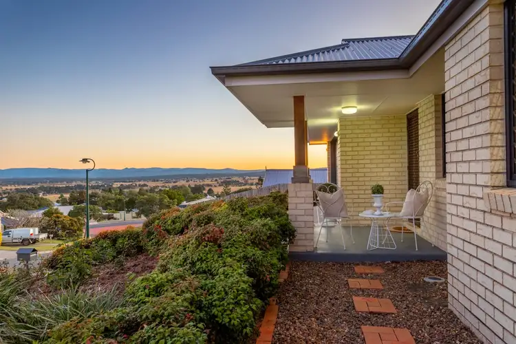 14 Normanton Close, Rosewood QLD 4340