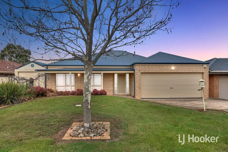 36 Darlingsford Boulevard, Melton VIC 3337