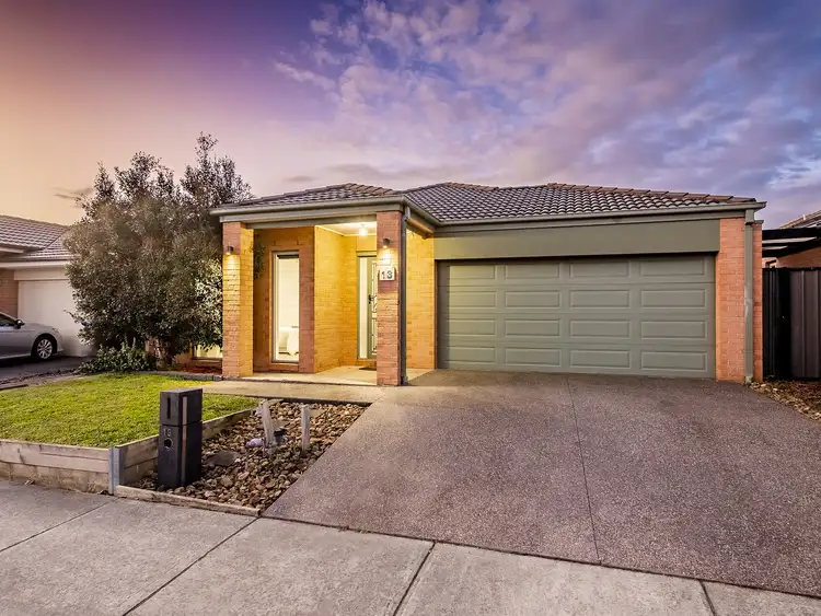 13 Gelderland Drive, Clyde North VIC 3978
