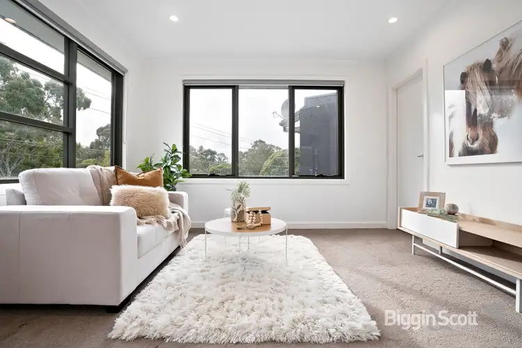 Fifth view of Homely townhouse listing, 1/606 Waverley Road, Glen Waverley VIC 3150