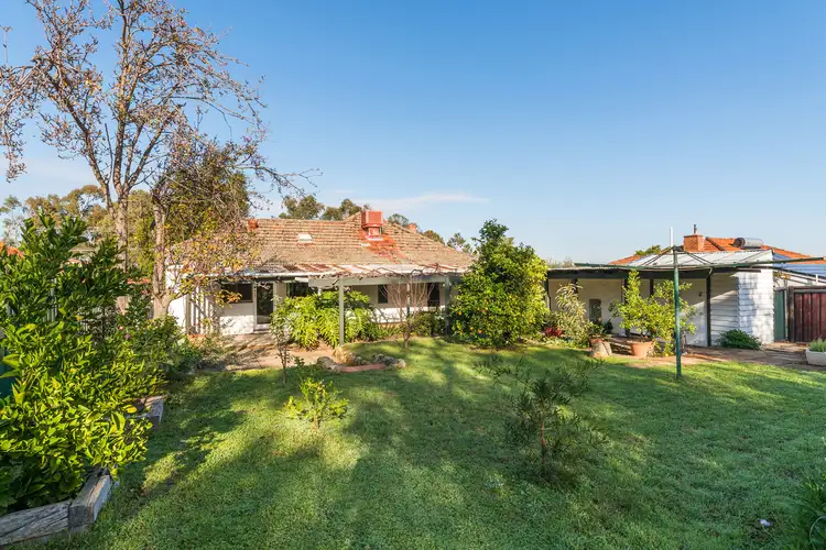 31 Coongan Avenue, Greenmount WA 6056