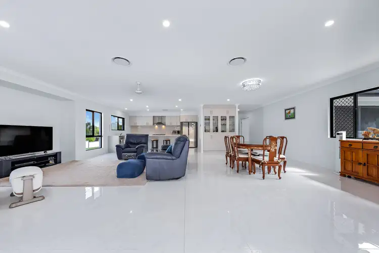 Sixth view of Homely house listing, 17 Altmann Avenue, Cannonvale QLD 4802