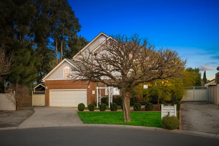 Second view of Homely house listing, 5 Dartmouth Court, Caroline Springs VIC 3023
