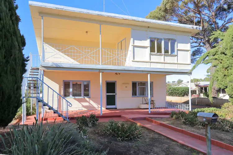 137 Duke St East, Northam WA 6401