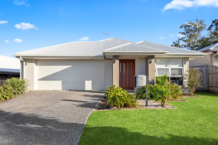 5 Lark Place, Redbank Plains QLD 4301