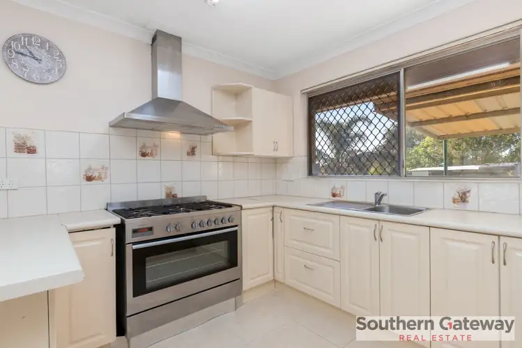 41 Woodley Way, Parmelia WA 6167