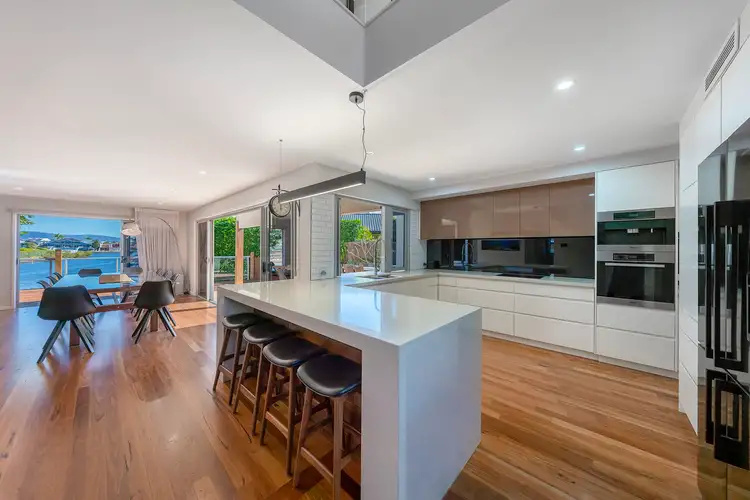 6 Peter Blondell Drive