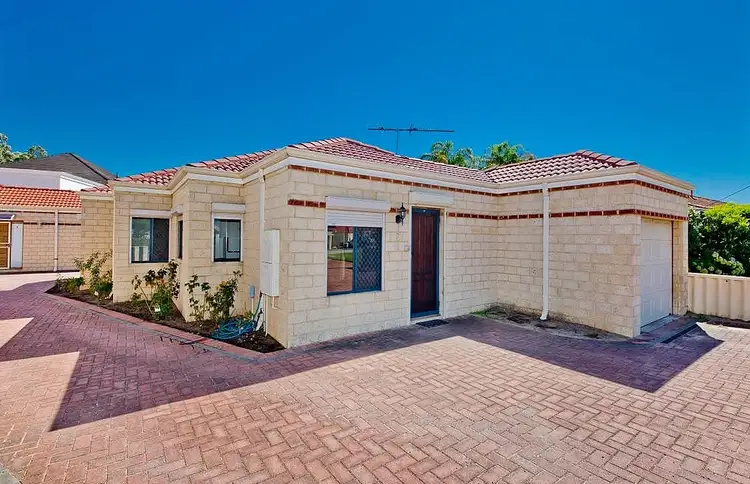 2/15 Stanbury Crescent, Morley WA 6062
