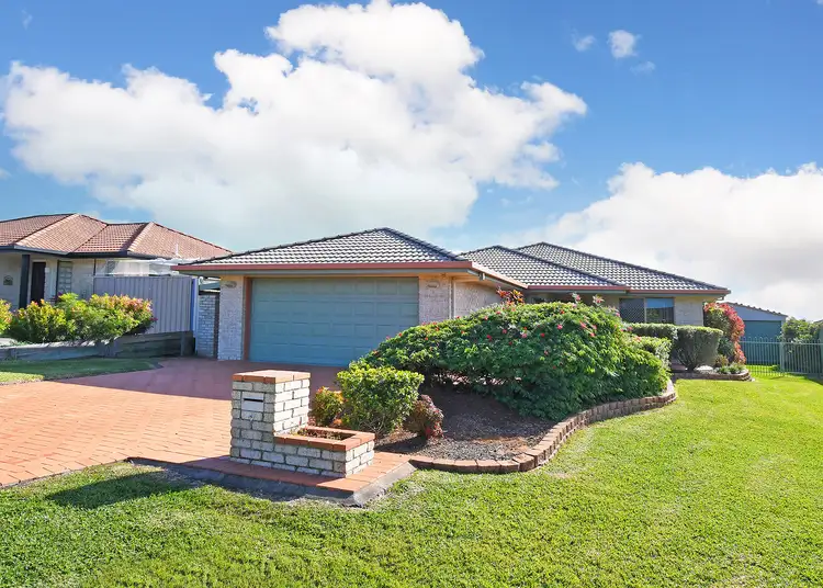 7 Heather Way, Urraween QLD 4655