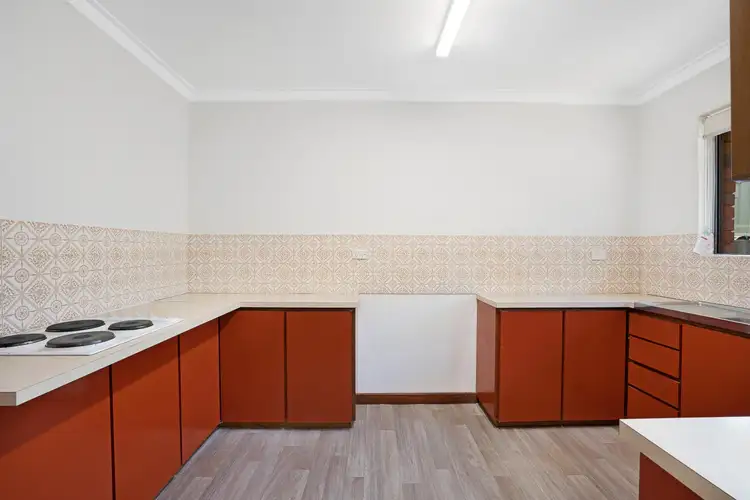 Fifth view of Homely house listing, 2/6 Kitchener Road, Melville WA 6156
