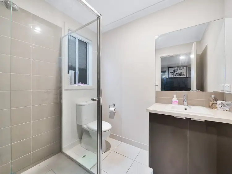 Fifth view of Homely house listing, 146 Elmslie Drive, Cranbourne East VIC 3977