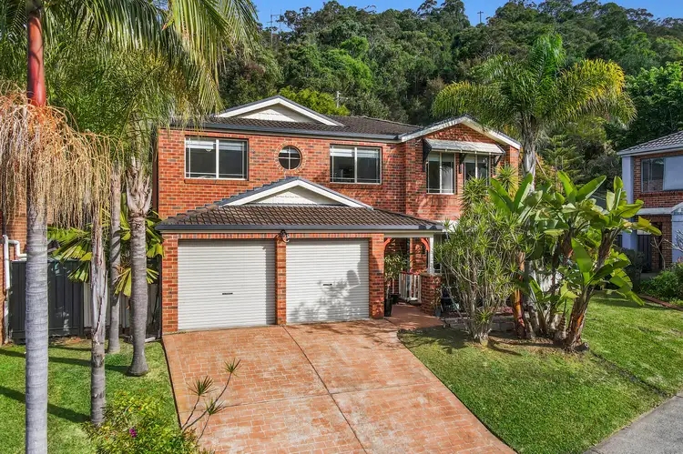 Second view of Homely house listing, 7 Oxley Place, Point Clare NSW 2250