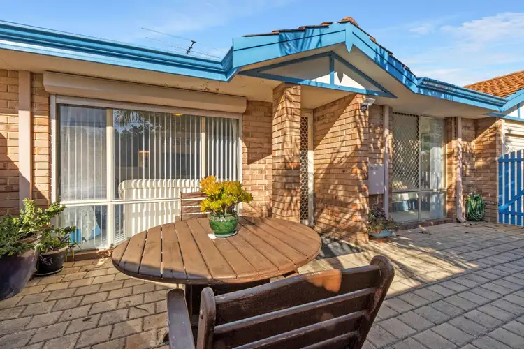 2/296 The Strand, Dianella WA 6059