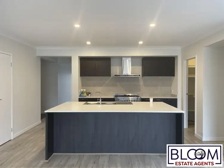 Second view of Homely house listing, 6 Zippy Circuit, Tarneit VIC 3029