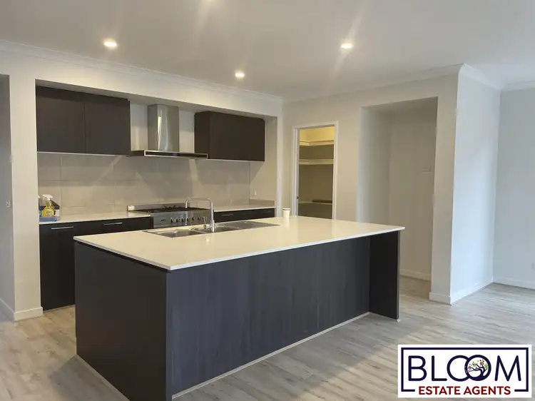 Third view of Homely house listing, 6 Zippy Circuit, Tarneit VIC 3029