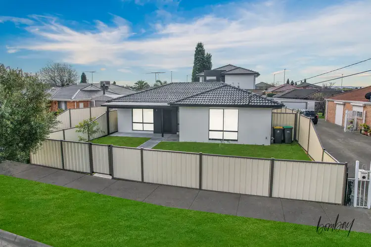 1/18 Mossman Crescent, Lalor VIC 3075