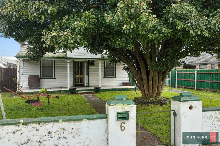 6 Linton Avenue, Moe VIC 3825