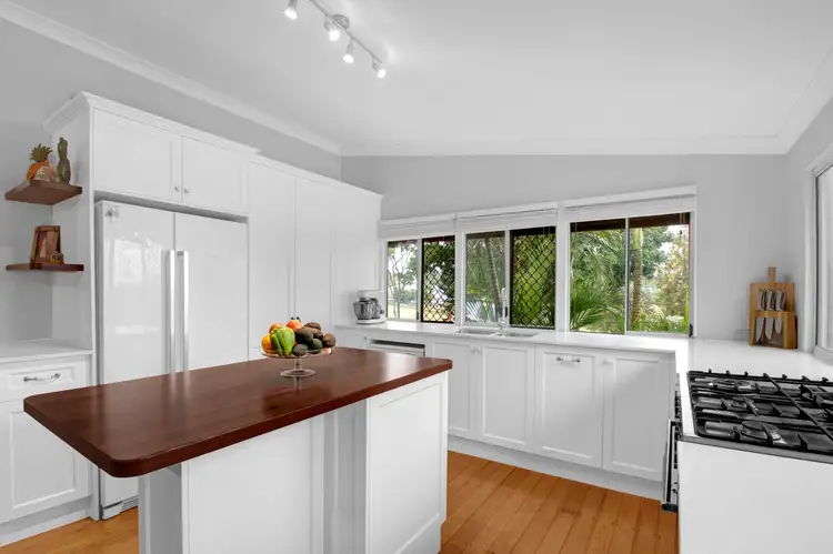 4 Berkely Street, Sadliers Crossing QLD 4305