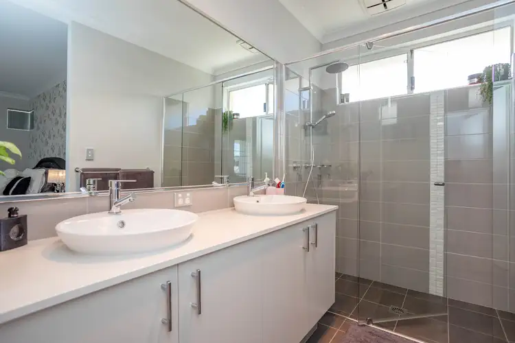 Fifth view of Homely house listing, 37 Leighfield Road, Hilbert WA 6112