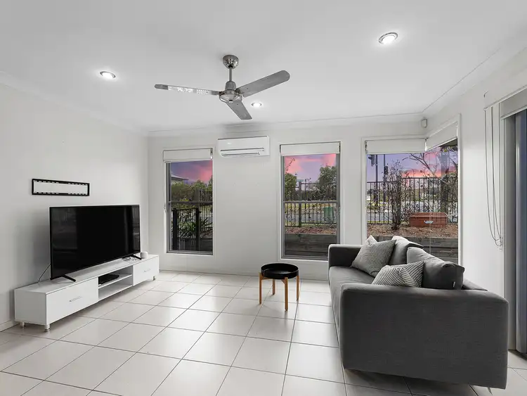 Fifth view of Homely house listing, 1/27 Hookes Terrace, Springfield Lakes QLD 4300