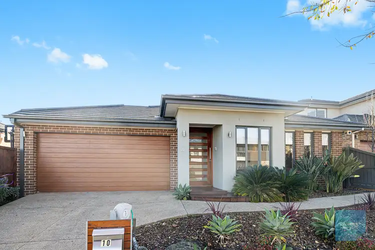 Second view of Homely house listing, 10 Peppermint Grove, Taylors Hill VIC 3037