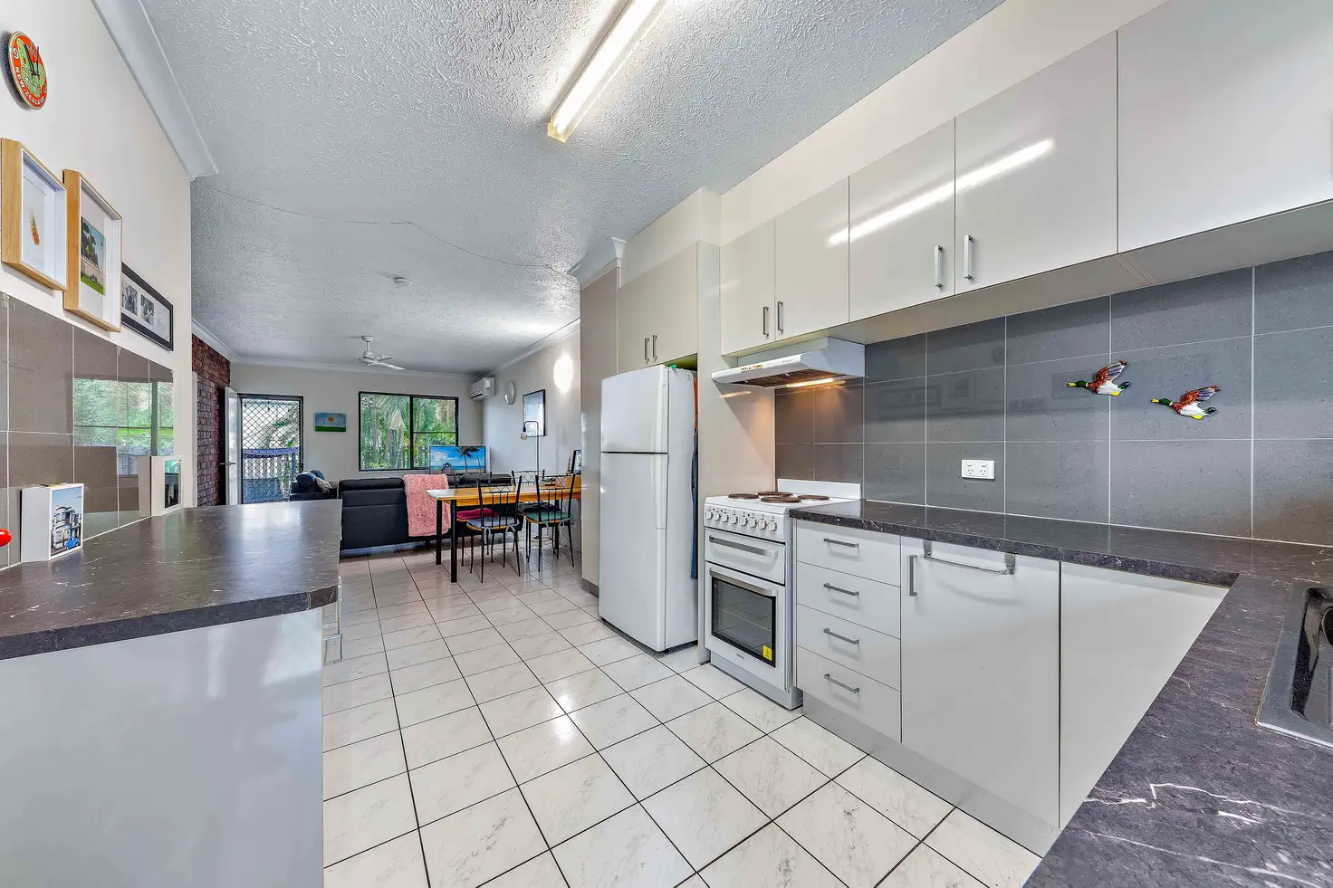 Main view of Homely unit listing, 2/5 Pleasant Drive, Cannonvale QLD 4802