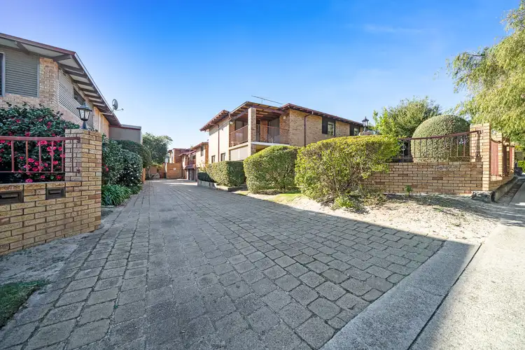 156 Labouchere Road