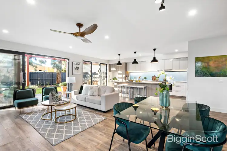 Second view of Homely townhouse listing, 2/39 Bennett Avenue, Mount Waverley VIC 3149