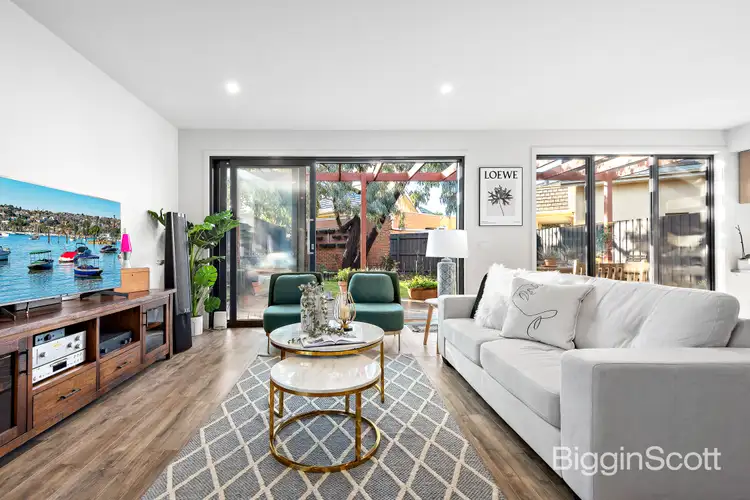 Fourth view of Homely townhouse listing, 2/39 Bennett Avenue, Mount Waverley VIC 3149