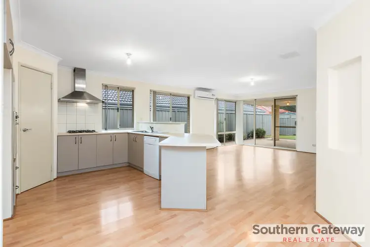 17 Lyndhurst Crescent, Wellard WA 6170