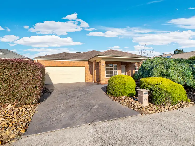 17 Lavender Avenue, Pakenham VIC 3810