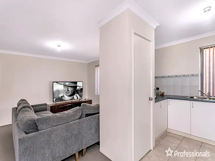 Fifth view of Homely villa listing, 8/79-81 George Way, Cannington WA 6107