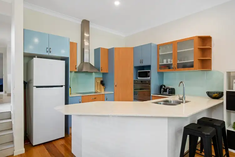 Sixth view of Homely villa listing, 2/33 Dolphin Avenue, Mermaid Beach QLD 4218