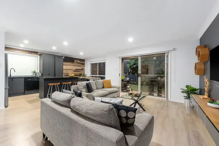 1-3 Carnarvon Court