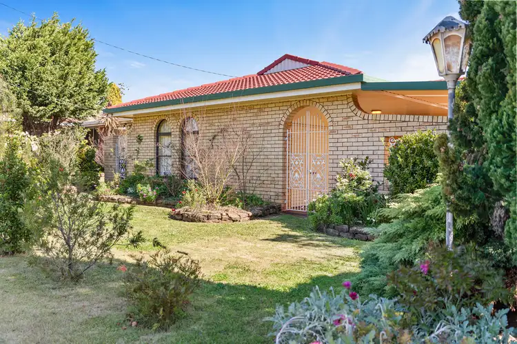 11 Jimbour Drive, Newtown QLD 4350