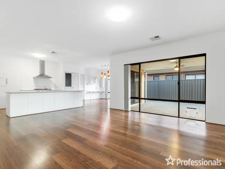 Third view of Homely house listing, 5 Chalice Way, Baldivis WA 6171