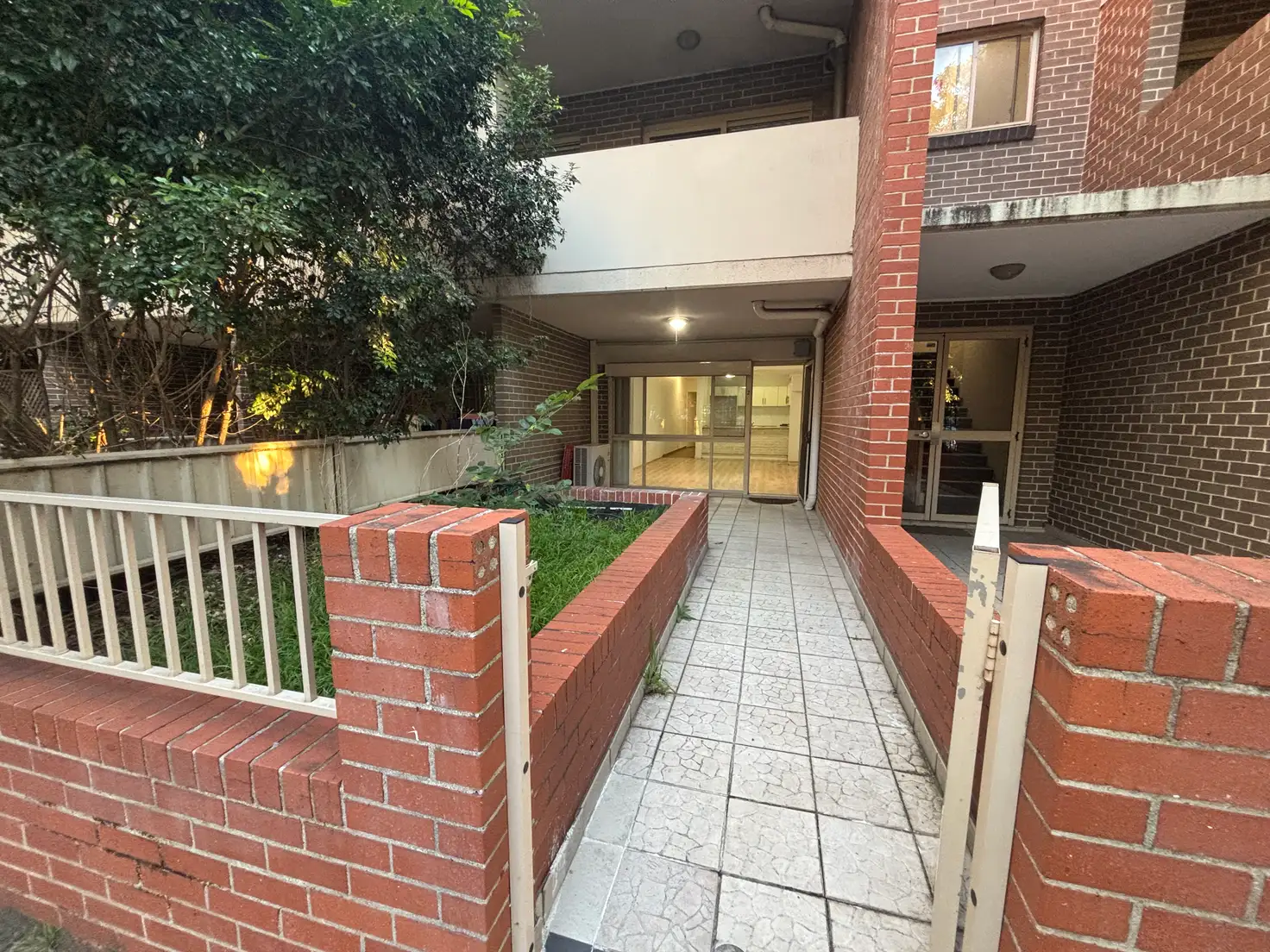 Main view of Homely unit listing, 2/6-8 The Crescent, Homebush NSW 2140