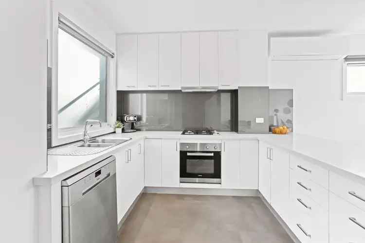 Fifth view of Homely house listing, 17/107 Nepean Highway, Seaford VIC 3198