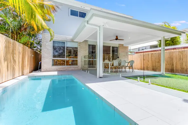 8 Manley Street, Redcliffe QLD 4020