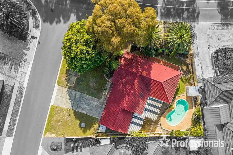 1 Rosebury Avenue, Alexander Heights WA 6064
